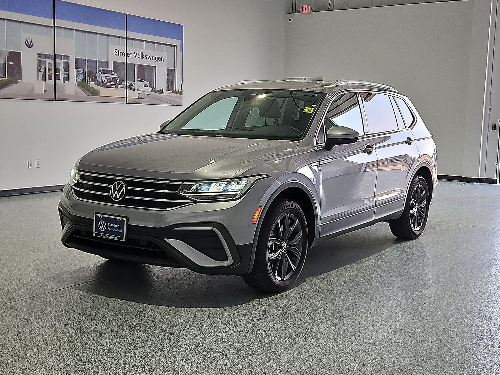 2023 Volkswagen Tiguan 2.0T SE