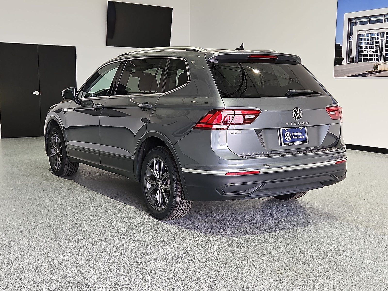 2023 Volkswagen Tiguan 2.0T SE