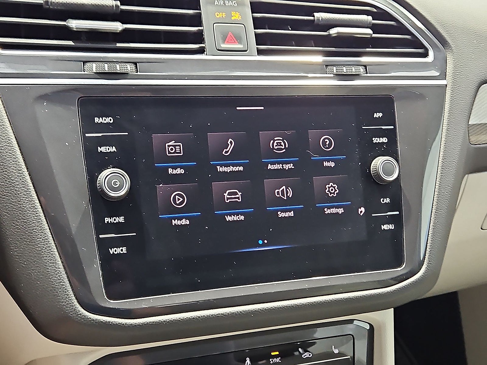2023 Volkswagen Tiguan 2.0T SE