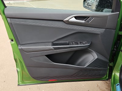 2026 Volkswagen Taos 1.5T SE Black