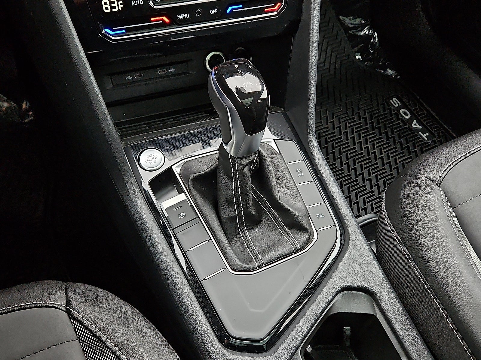 2026 Volkswagen Taos 1.5T SE Black