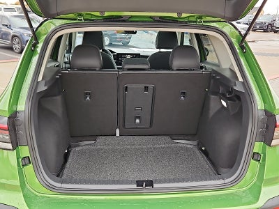 2026 Volkswagen Taos 1.5T SE Black