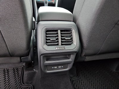 2026 Volkswagen Taos 1.5T SE Black