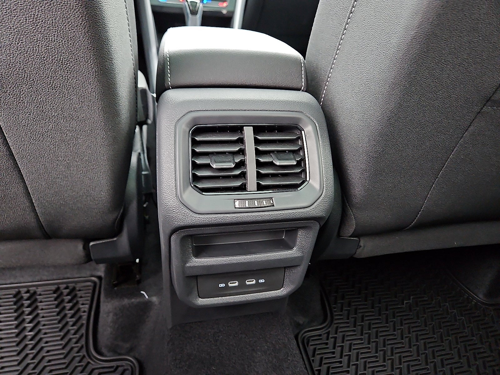 2026 Volkswagen Taos 1.5T SE Black