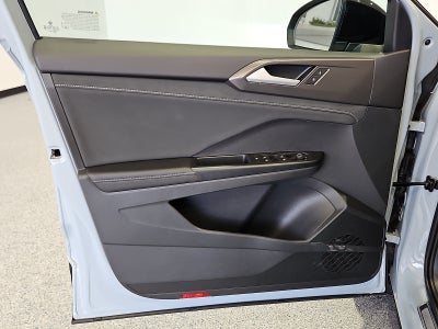 2026 Volkswagen Taos SE Black