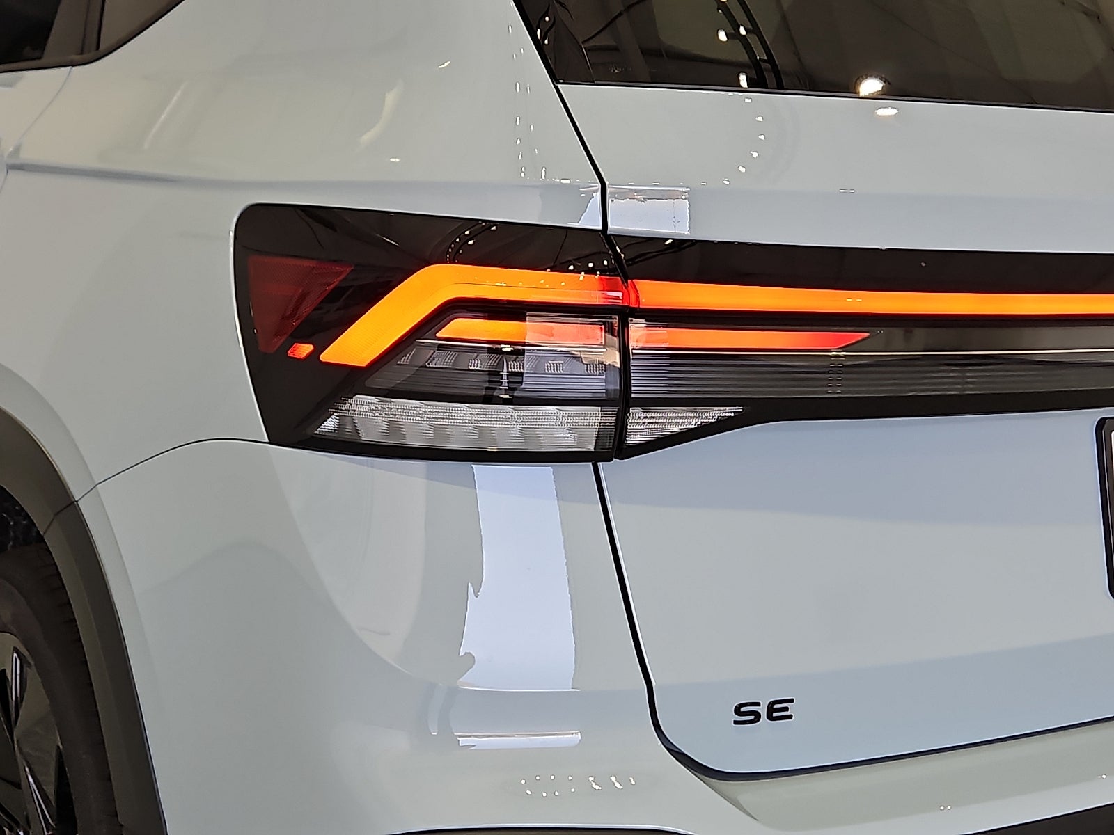 2026 Volkswagen Taos SE Black