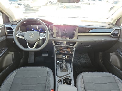 2026 Volkswagen Taos 1.5T SE Black