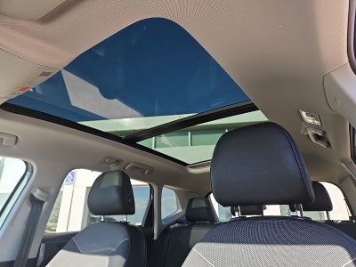 2026 Volkswagen Taos 1.5T SE Black