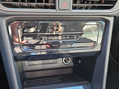 2026 Volkswagen Taos 1.5T SE Black