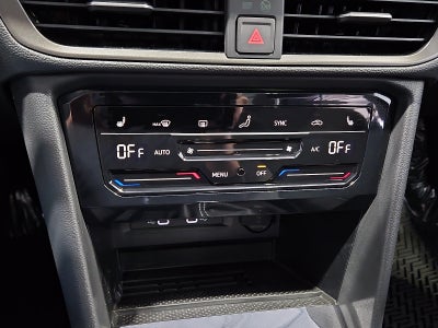 2026 Volkswagen Taos 1.5T SE Black