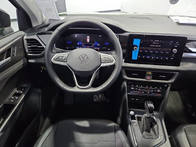 2026 Volkswagen Taos 1.5T SE Black