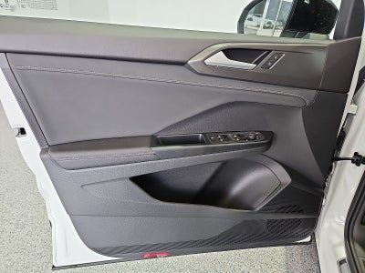 2026 Volkswagen Taos SE Black