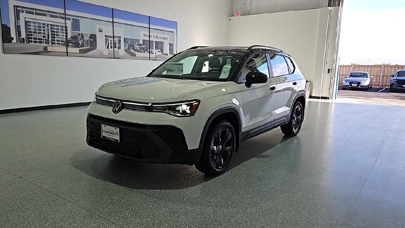 2026 Volkswagen Taos SE Black