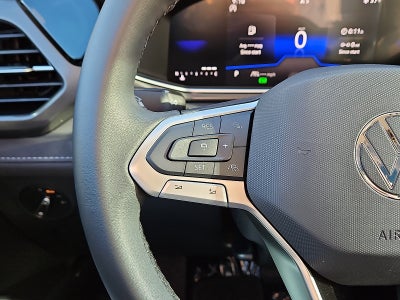 2026 Volkswagen Taos 1.5T SE Black