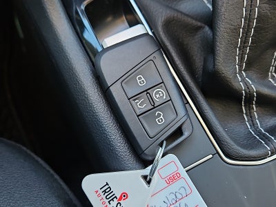 2026 Volkswagen Taos 1.5T SE Black