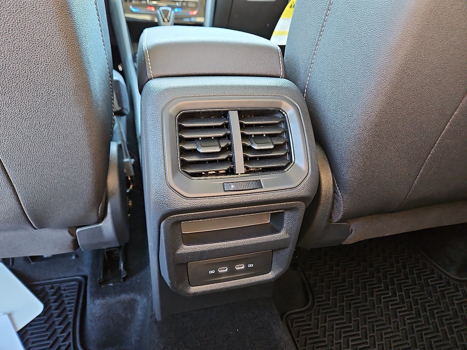 2026 Volkswagen Taos 1.5T SE Black