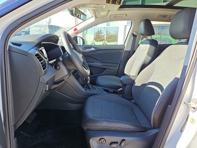 2026 Volkswagen Taos 1.5T SE Black