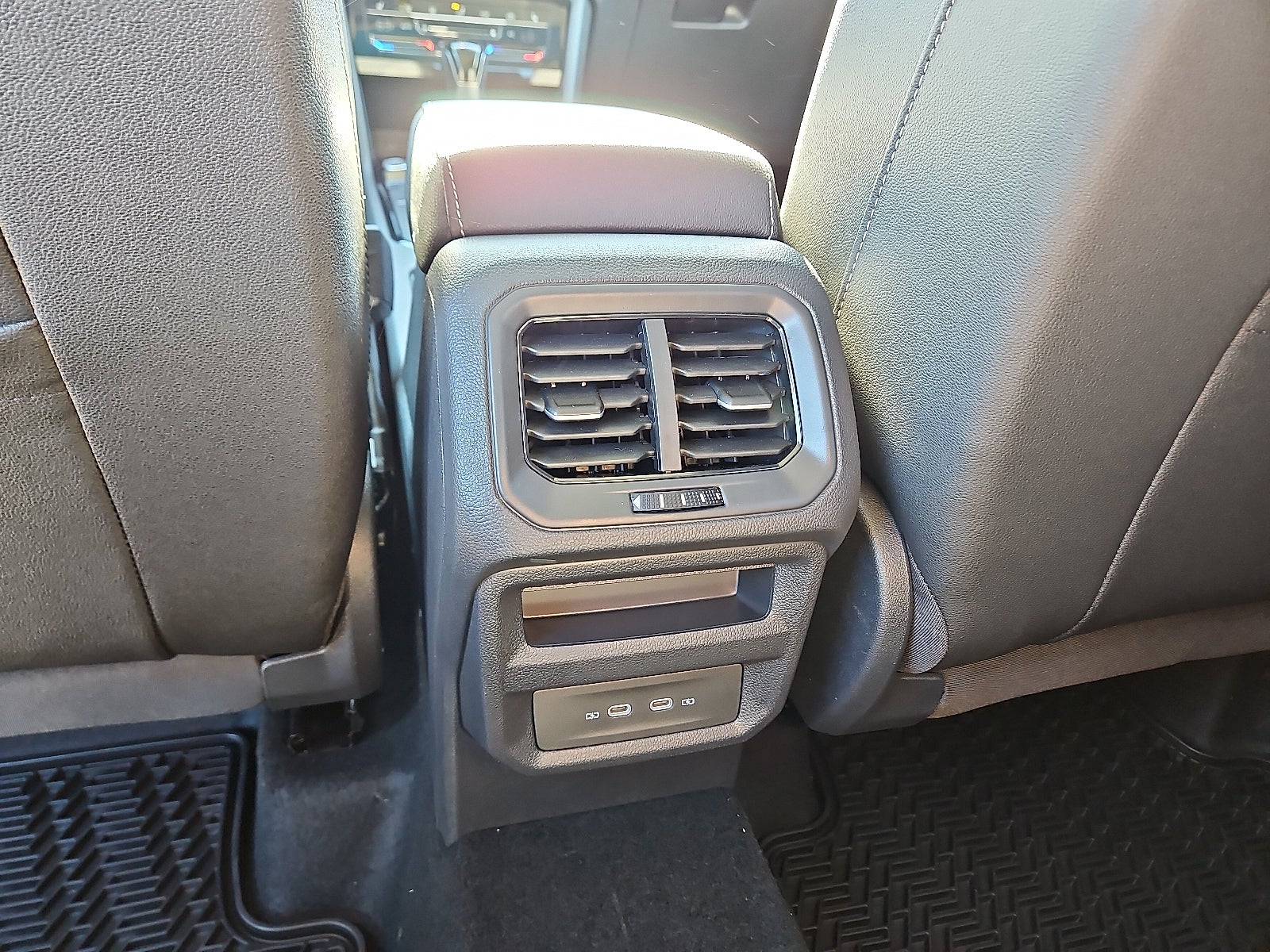 2026 Volkswagen Taos 1.5T SE Black