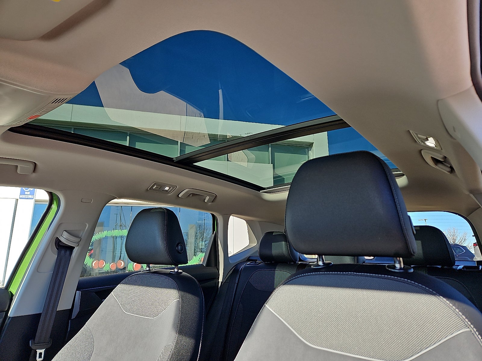 2025 Volkswagen Taos 1.5T SE Black