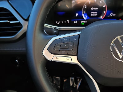 2025 Volkswagen Taos 1.5T SE Black