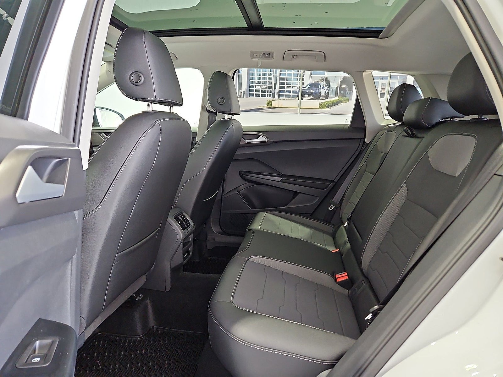 2026 Volkswagen Taos SE Black