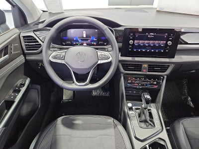 2026 Volkswagen Taos SE Black