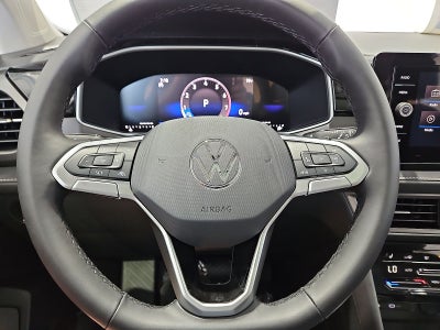 2026 Volkswagen Taos SE Black