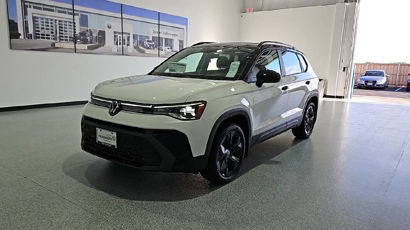 2026 Volkswagen Taos SE Black
