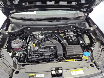 2026 Volkswagen Taos SE Black