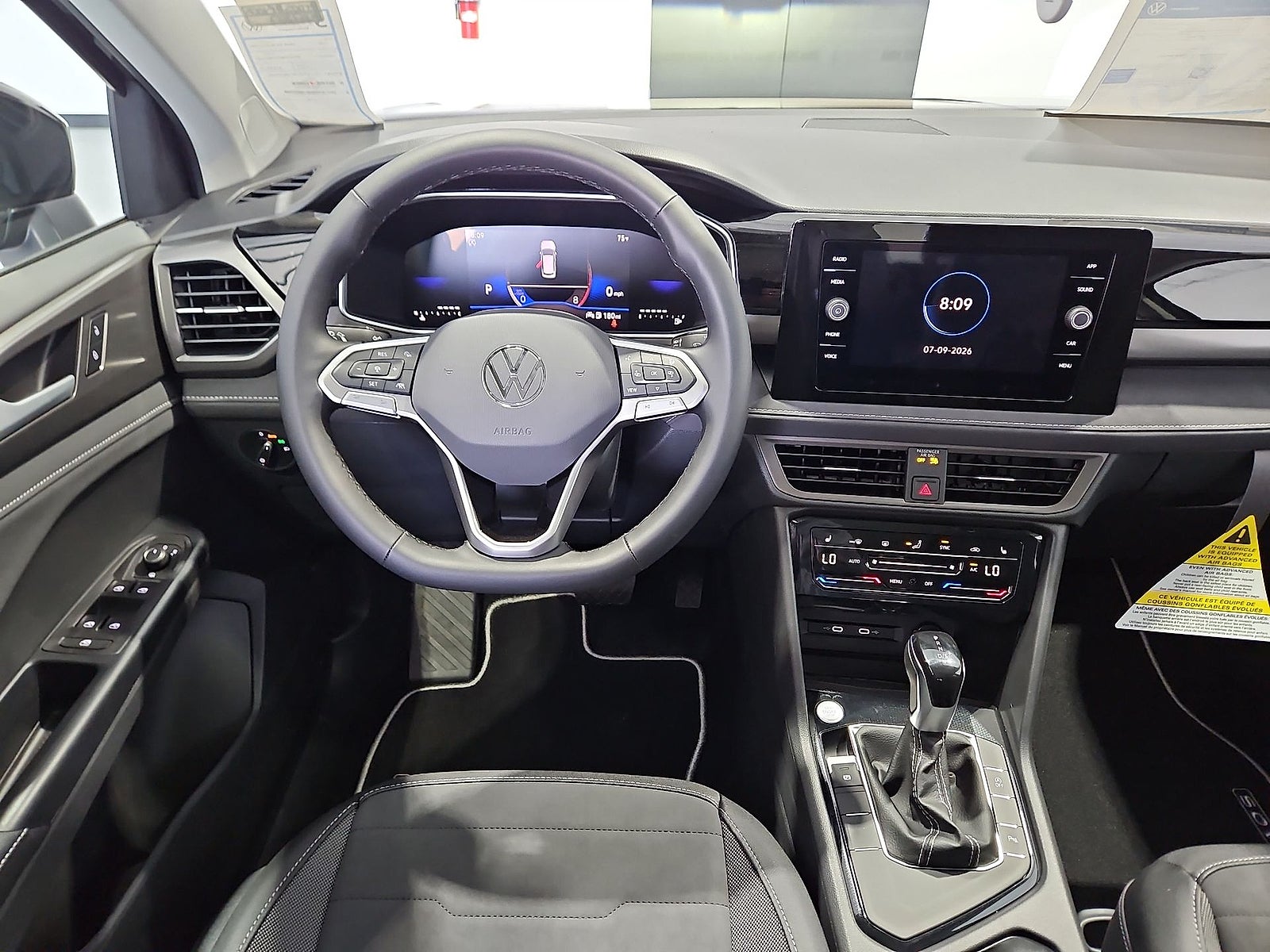 2026 Volkswagen Taos SE Black