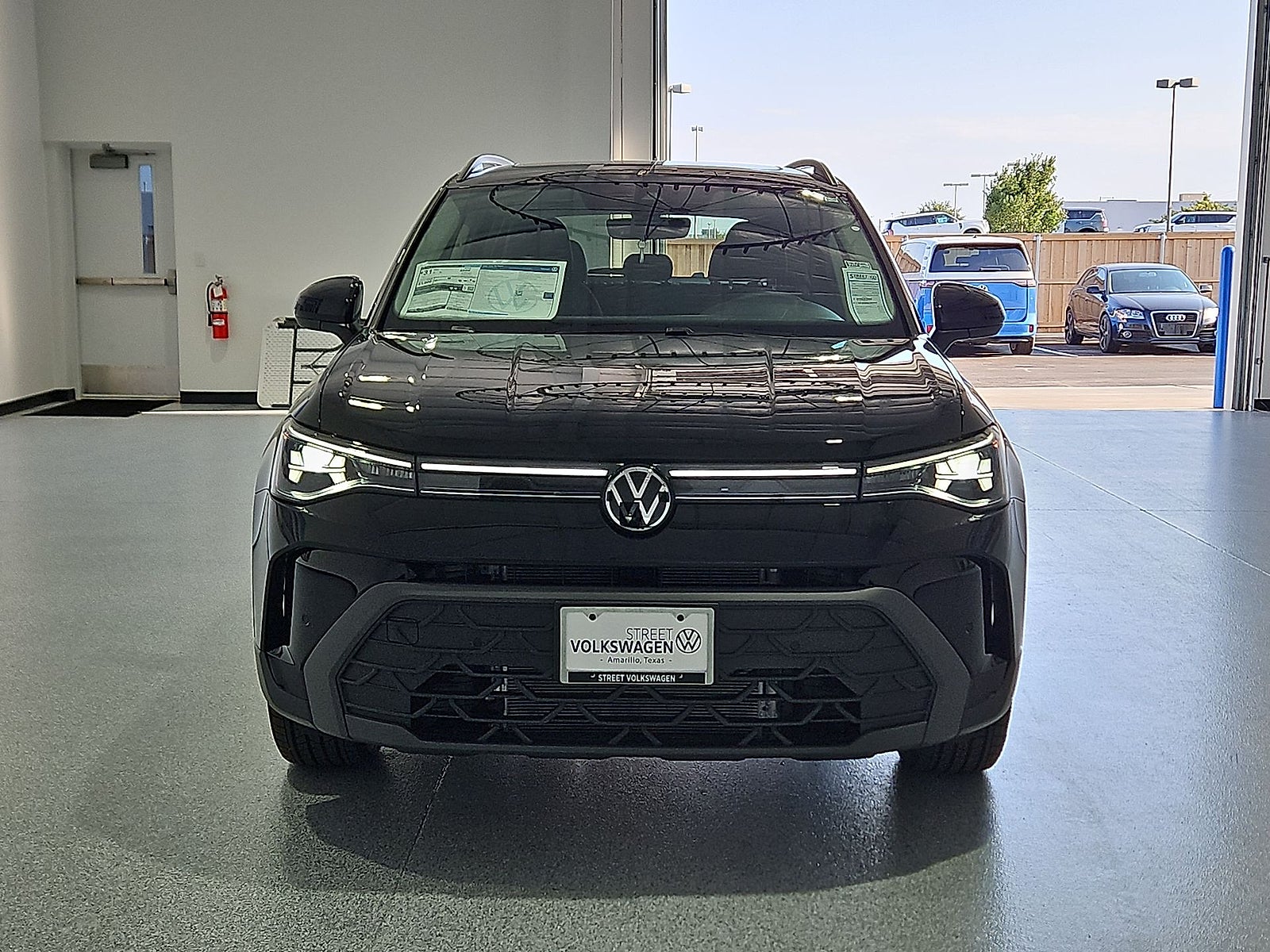 2026 Volkswagen Taos SE Black
