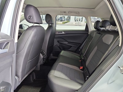 2027 Volkswagen Taos SE Black