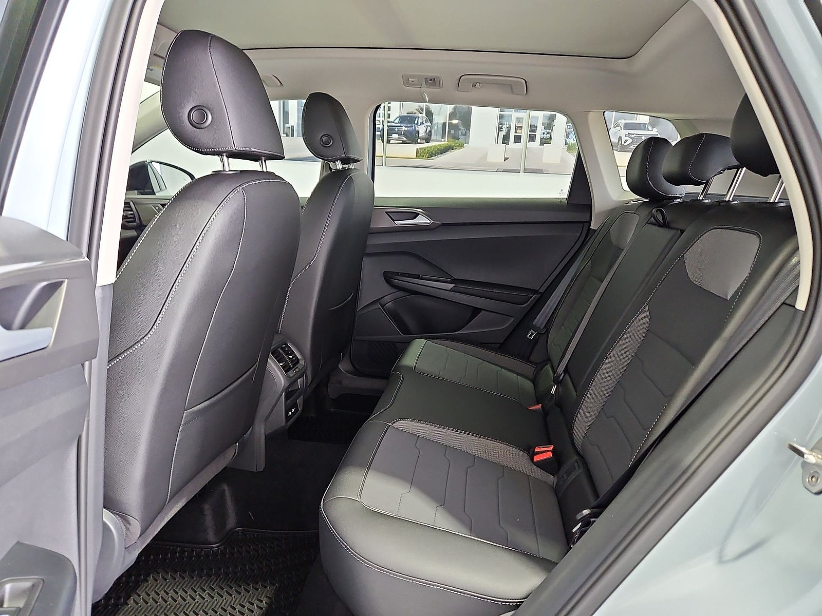 2027 Volkswagen Taos SE Black