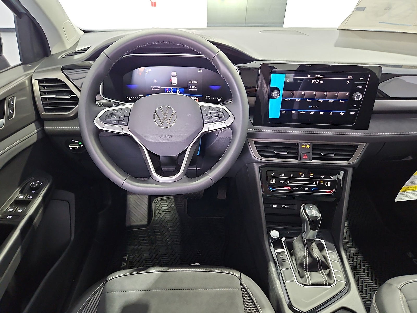 2027 Volkswagen Taos SE Black