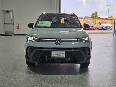 2027 Volkswagen Taos SE Black