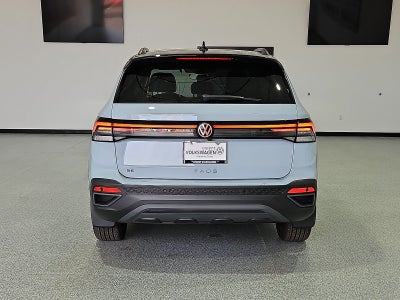 2027 Volkswagen Taos SE Black