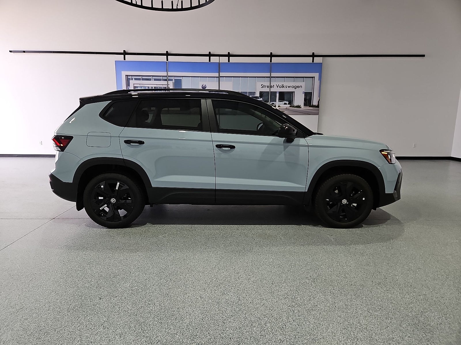 2027 Volkswagen Taos SE Black