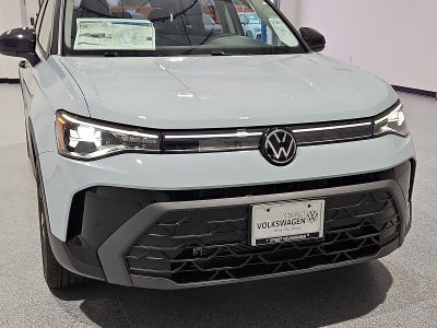 2027 Volkswagen Taos SE Black
