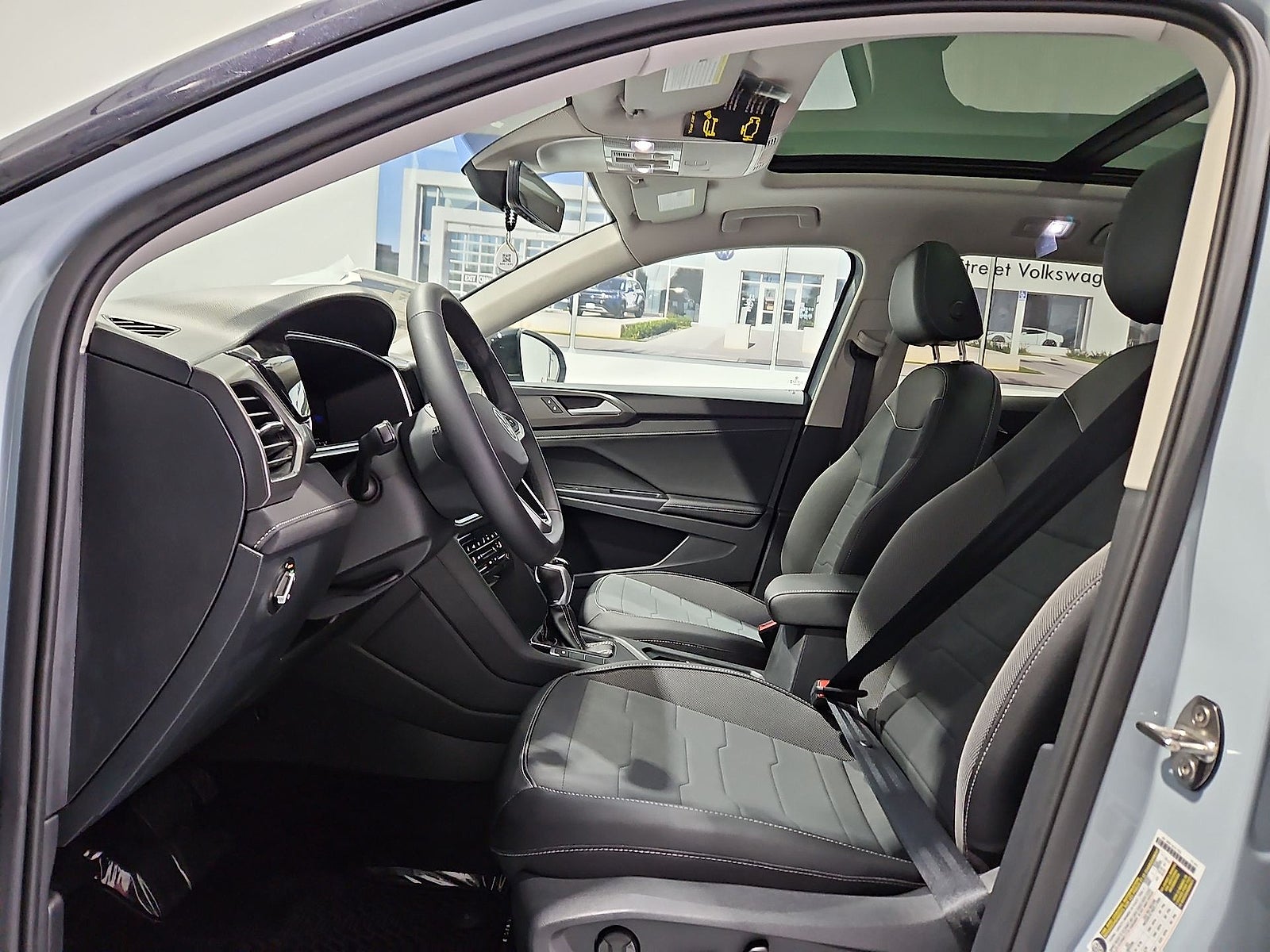 2027 Volkswagen Taos SE Black