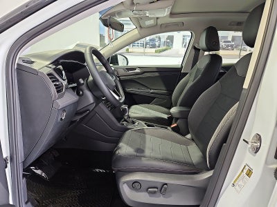 2027 Volkswagen Taos SE Black