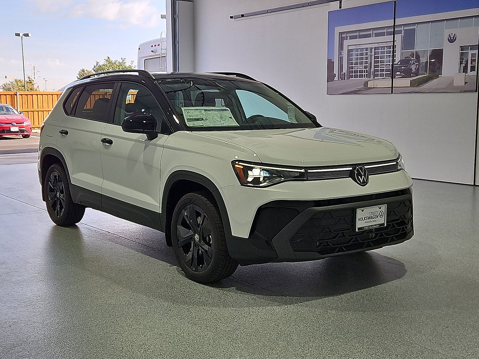 2027 Volkswagen Taos SE Black