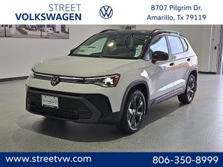 2027 Volkswagen Taos SE Black