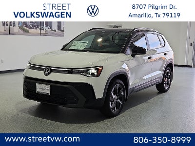 2027 Volkswagen Taos SE Black