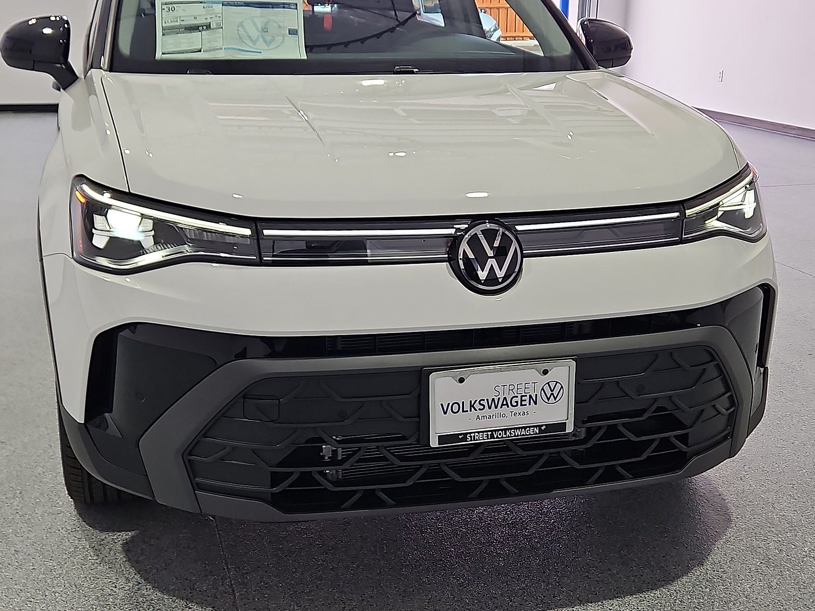 2027 Volkswagen Taos SE Black