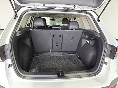 2027 Volkswagen Taos SE Black