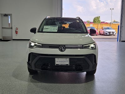 2027 Volkswagen Taos SE Black