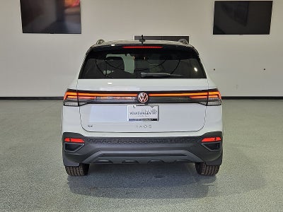 2027 Volkswagen Taos SE Black