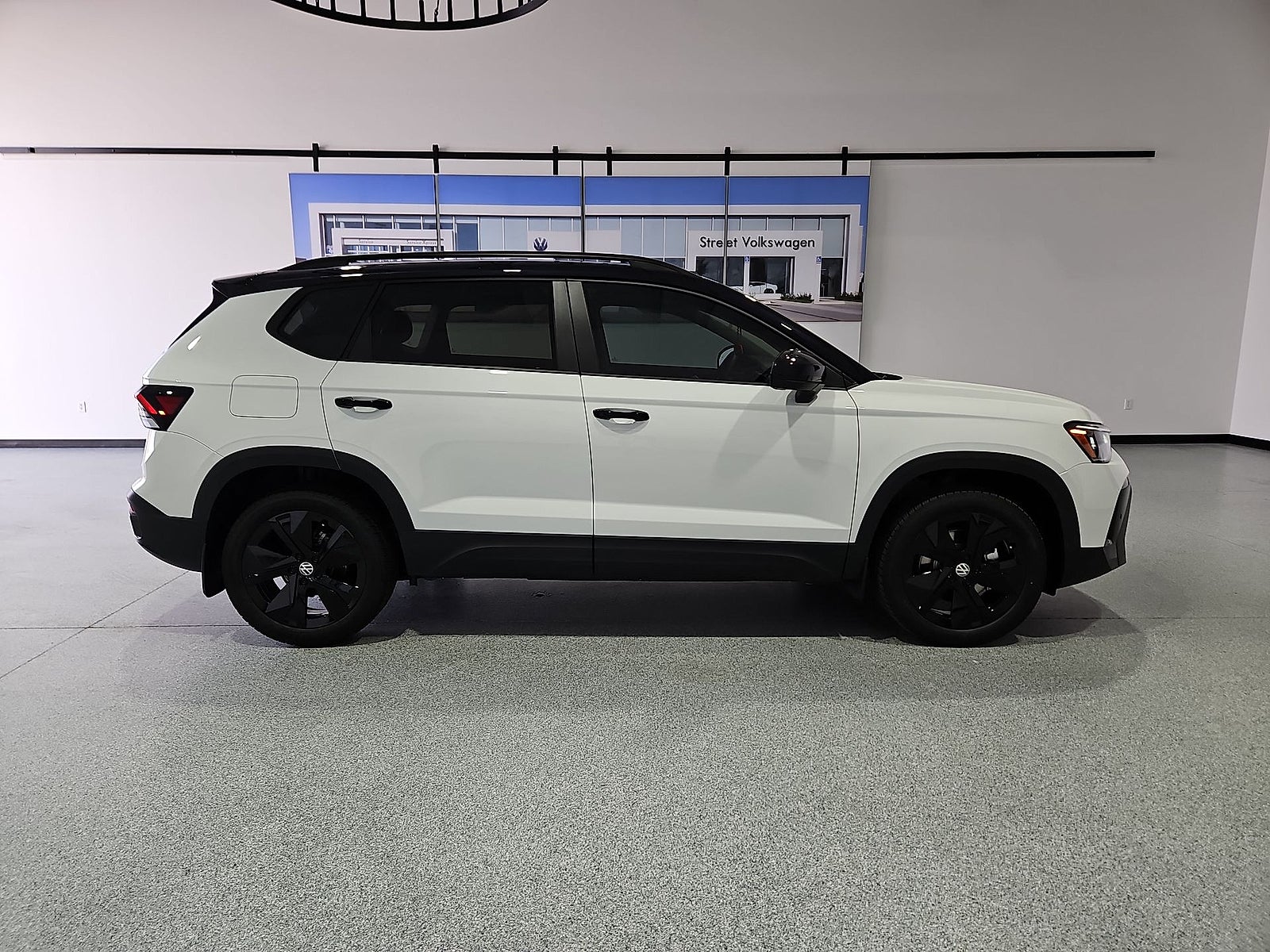 2027 Volkswagen Taos SE Black