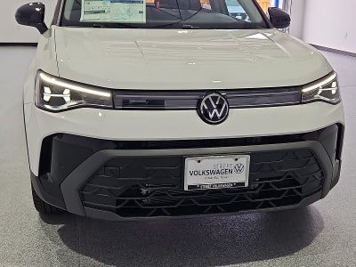 2027 Volkswagen Taos SE Black