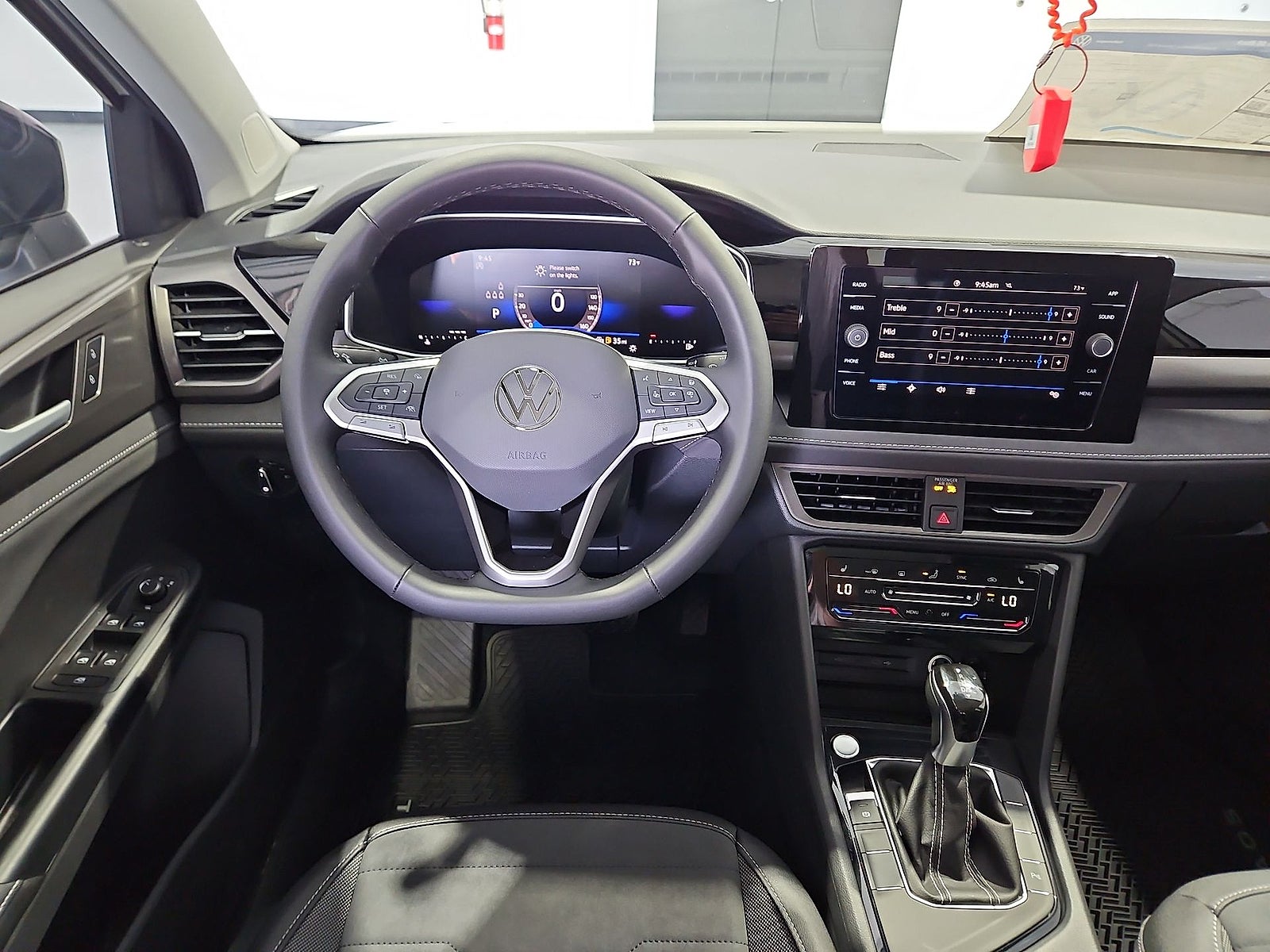 2027 Volkswagen Taos SE Black